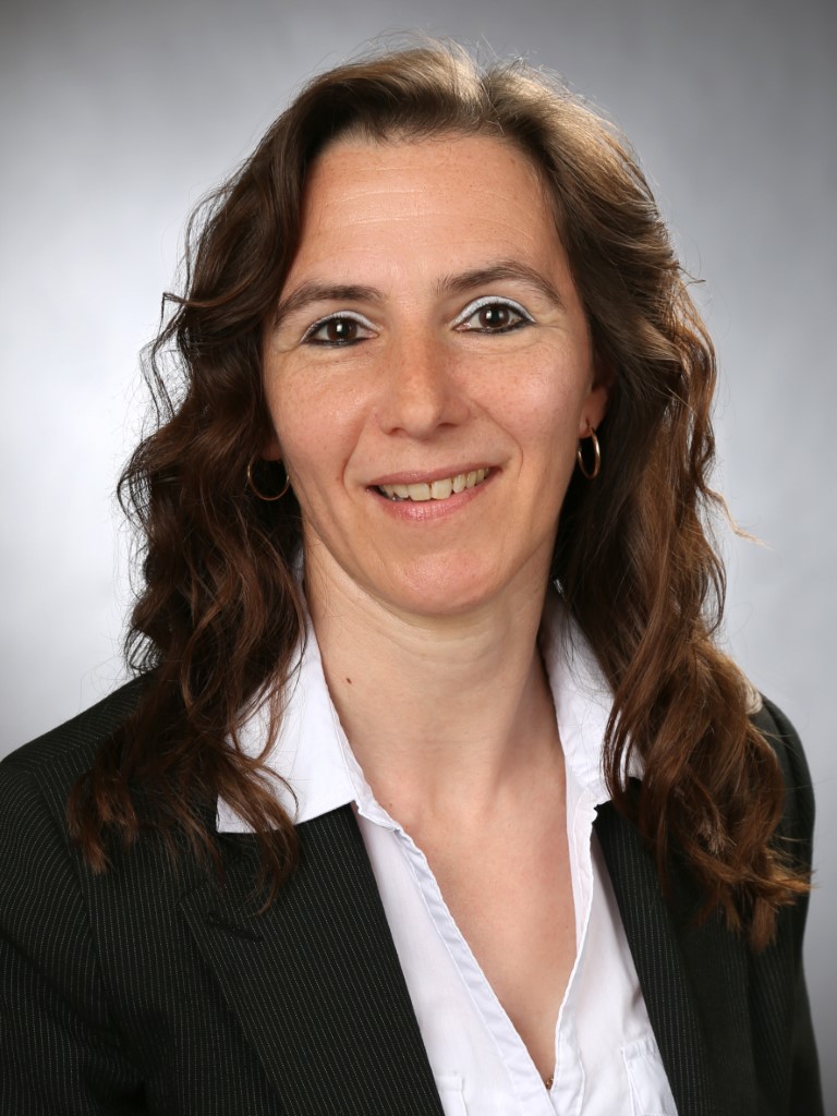 Zuschnitt-Petra Buhre (Mittel)